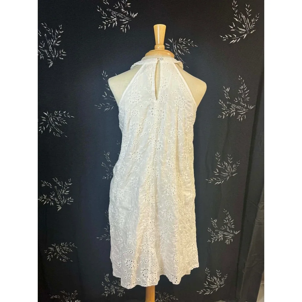 Shein White Eyelet Halter Mini Dress Floral Embroidered Keyhole Back XL EU 44 US - Picture 6 of 7